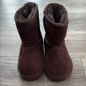 UGG Classic Brown Suede Kids Boots Size 7