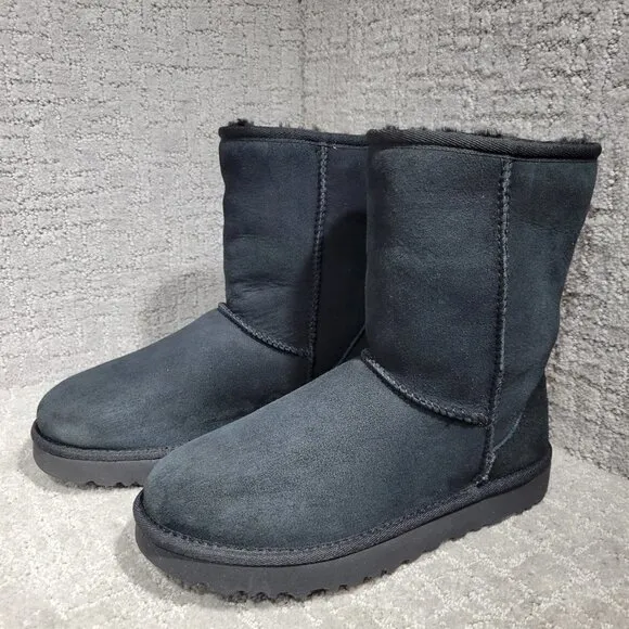 UGG Classic Short II Women's Size 6 US Black Suede Shearling Boots 1016223
