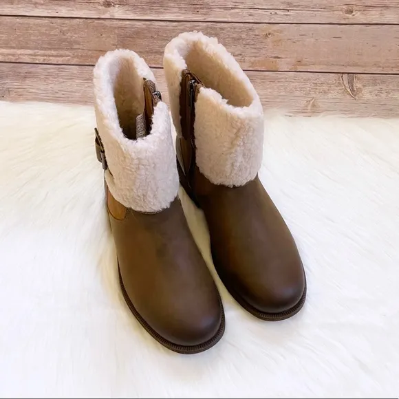 UGG Elings Chestnut Waterproof Boots