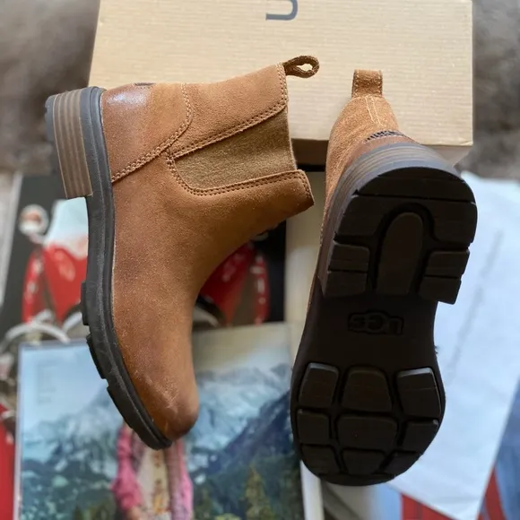 UGG Harrison Chelsea Boot