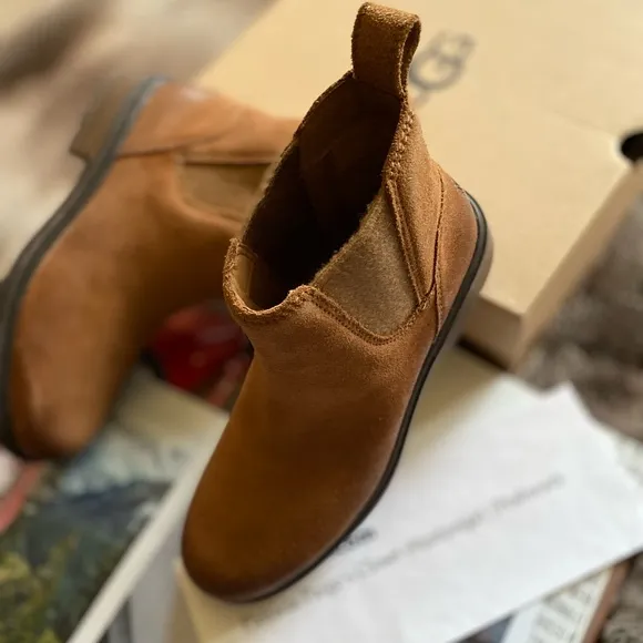 UGG Harrison Chelsea Boot