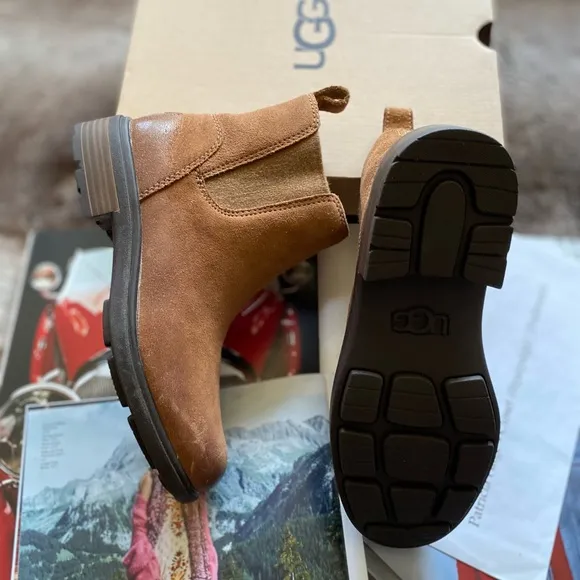 UGG Harrison Chelsea Boot