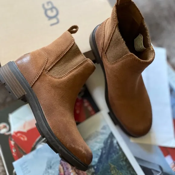 UGG Harrison Chelsea Boot