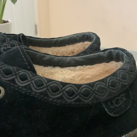 UGG Hermosa Moc Toe Oxford Chukka Boot