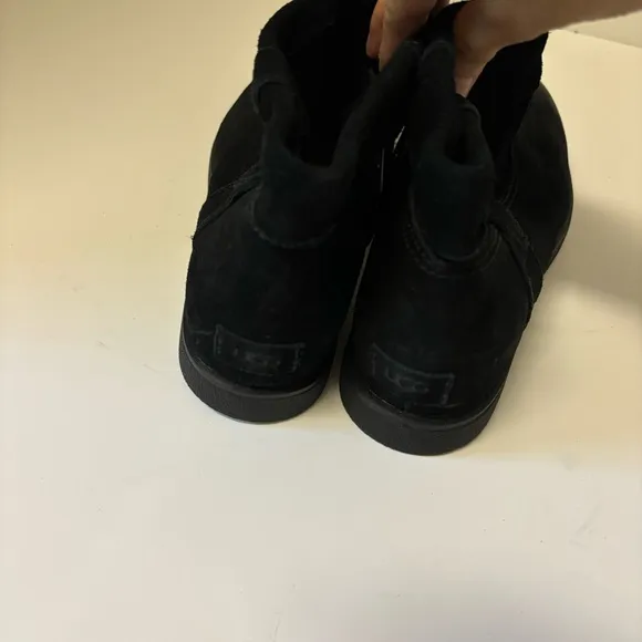 UGG Josefene Cuff Ankle Boots Sz 6