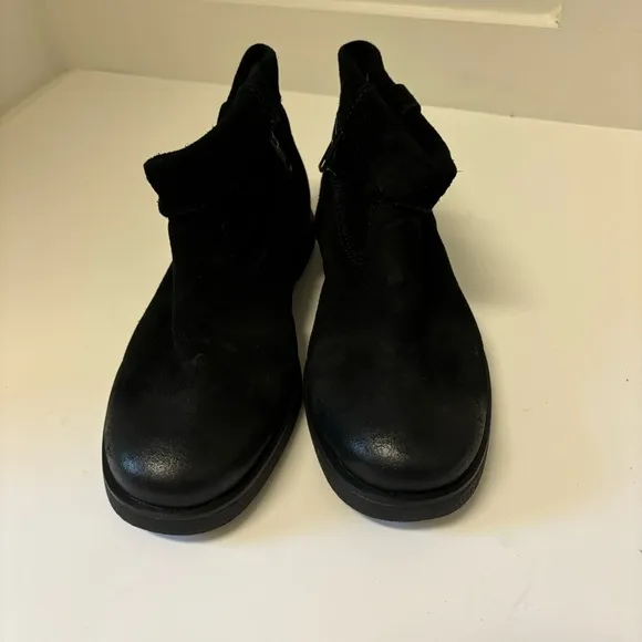 UGG Josefene Cuff Ankle Boots Sz 6