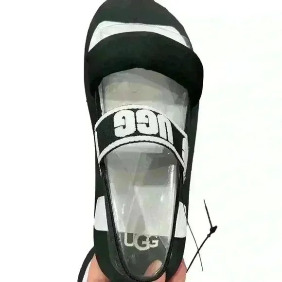 Ugg k sling Zumba black sandals girls youth Sz 3. New in box