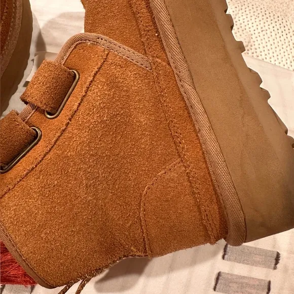 UGG KIDS 13 Brown Suede Boots with Faux Fur Lining