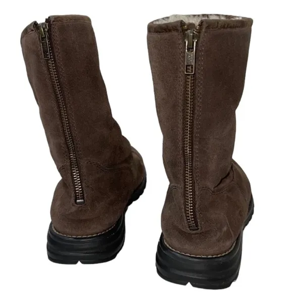 UGG Langley, Suede, fully lined sheepskin boots Size 7 GUC