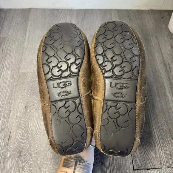 UGG Men's  Shoes ASCOT LEATHER Casual Comfort Slipper SZ 10 US