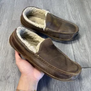UGG Men's  Shoes ASCOT LEATHER Casual Comfort Slipper SZ 10 US