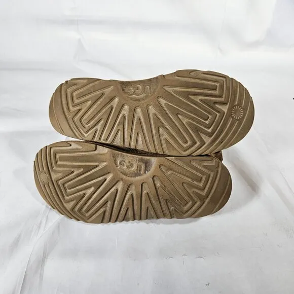 Ugg Neumel Chukka Boots Brown Suede Shearling Lined Kid's Size 6