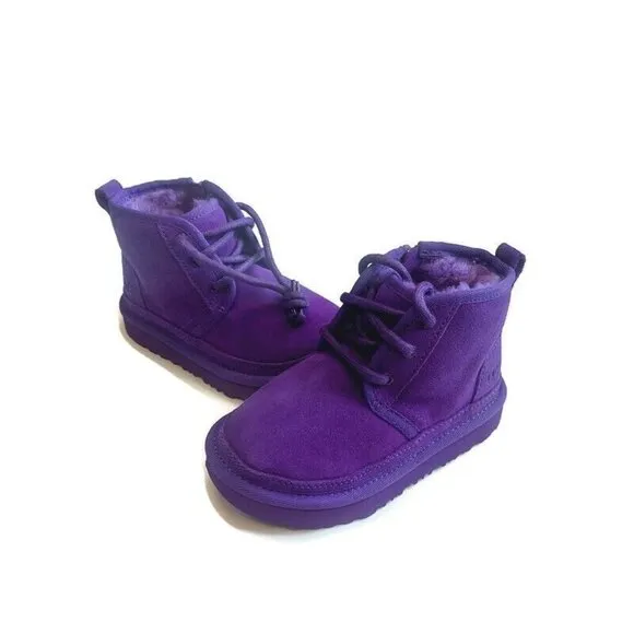 UGG Neumel II Ankle Chukka Boot Toddler Size 9 Age 3-4 Mussel Shell 1017320T