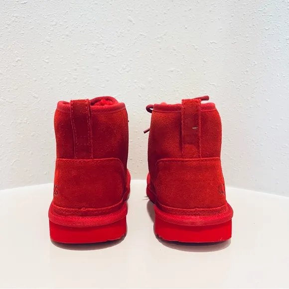 UGG Neumel Women’s Samba Red Ankle Chukka Boots Sz W 8 J 6 NWT