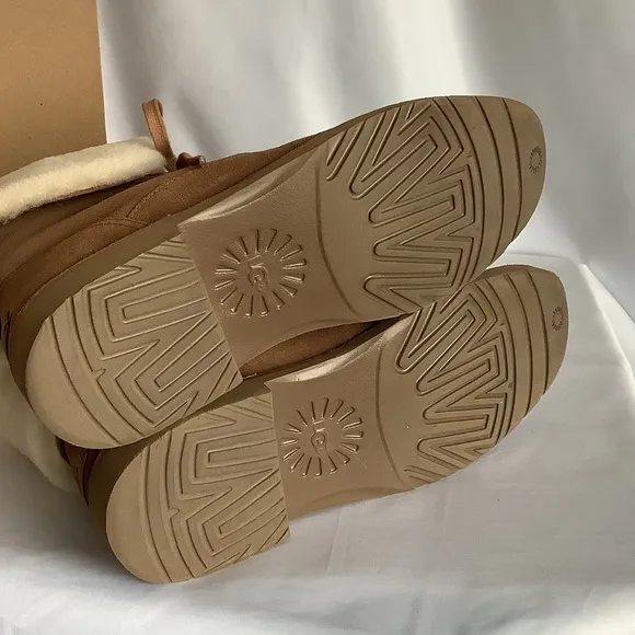 UGG Weylyn Suede Lace Up Sherpa Boots