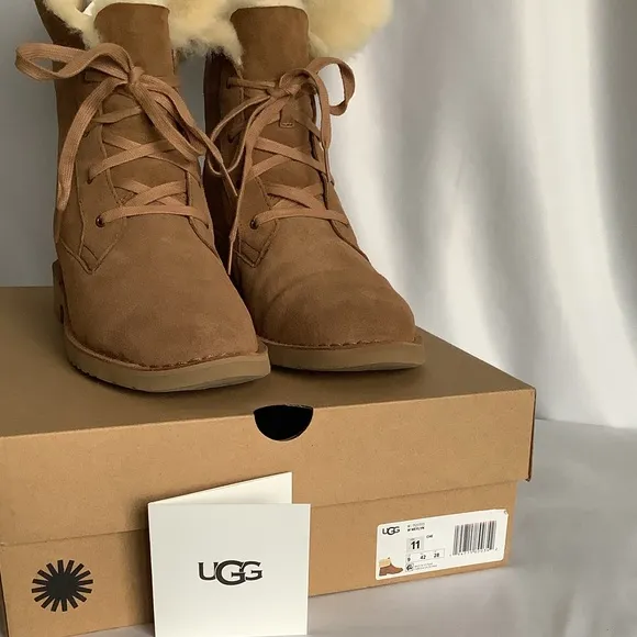 UGG Weylyn Suede Lace Up Sherpa Boots