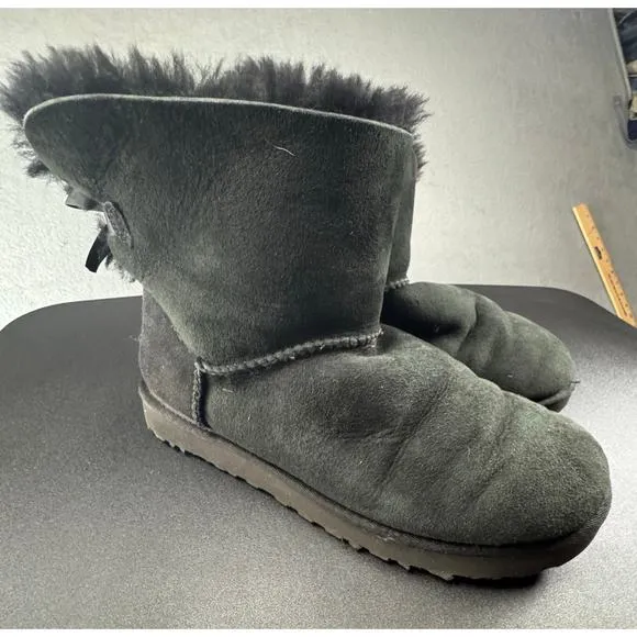 UGG Women’s Bailey Bow‎ II Boots Black Size 10 Suede Ugg Winter