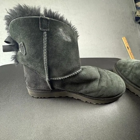 UGG Women’s Bailey Bow‎ II Boots Black Size 10 Suede Ugg Winter