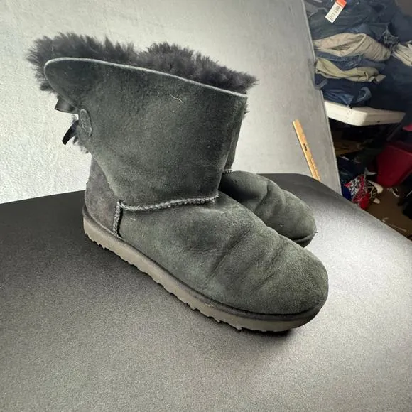 UGG Women’s Bailey Bow‎ II Boots Black Size 10 Suede Ugg Winter
