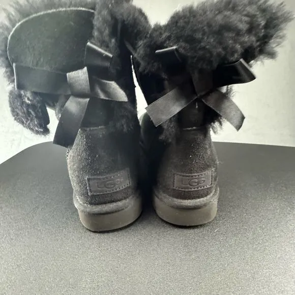 UGG Women’s Bailey Bow‎ II Boots Black Size 10 Suede Ugg Winter