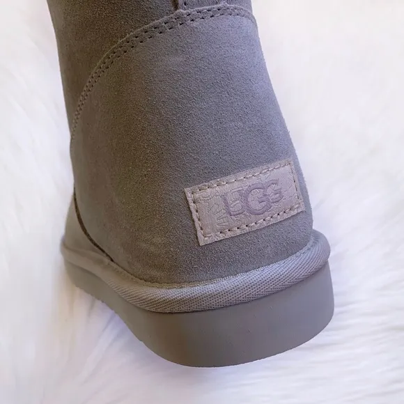 UGG Women’s Celvin Seal Suede Boots