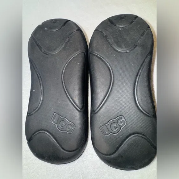 UGG WOMEN'S FOAMO SLIDE.