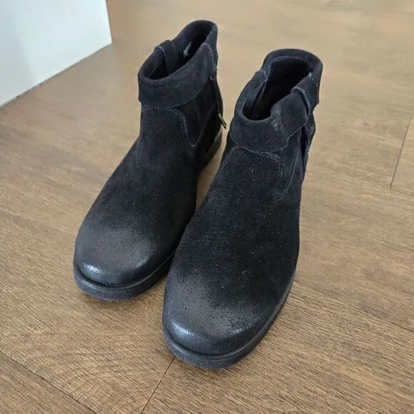 UGG Josephine Cuff boots size 39