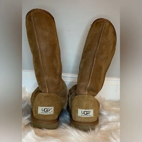 UGG Suede Boots Size 7