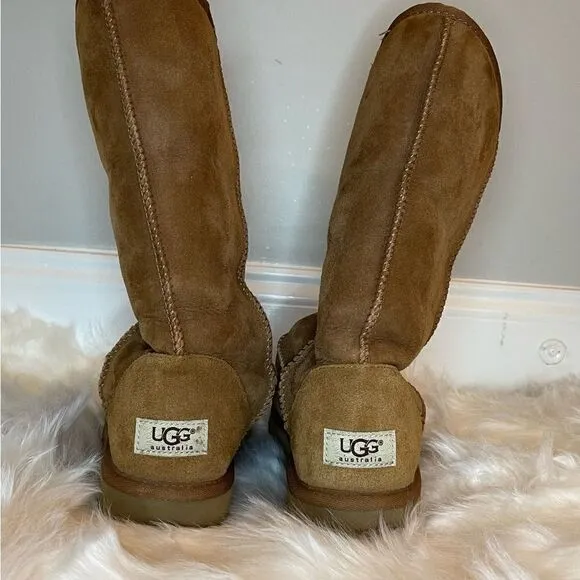 UGG Suede Boots Size 7