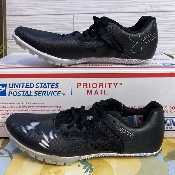 UNDER ARMOUR Kick Sprint 4 Track and Field Spikes, Track Running Shoes