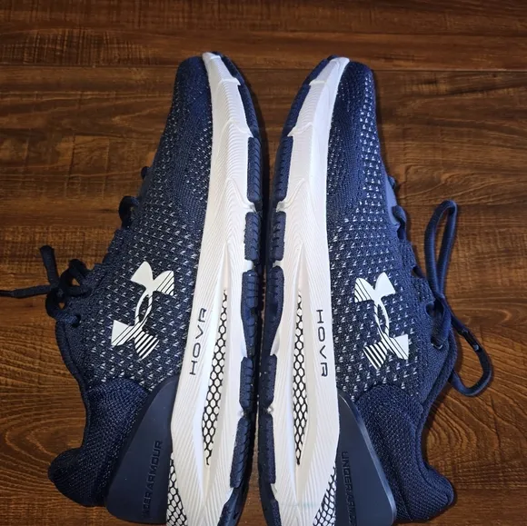 Under Armour  Men's Size 8.5 UA HOVR Intake 6 Running Shoes Style # 3026134-402