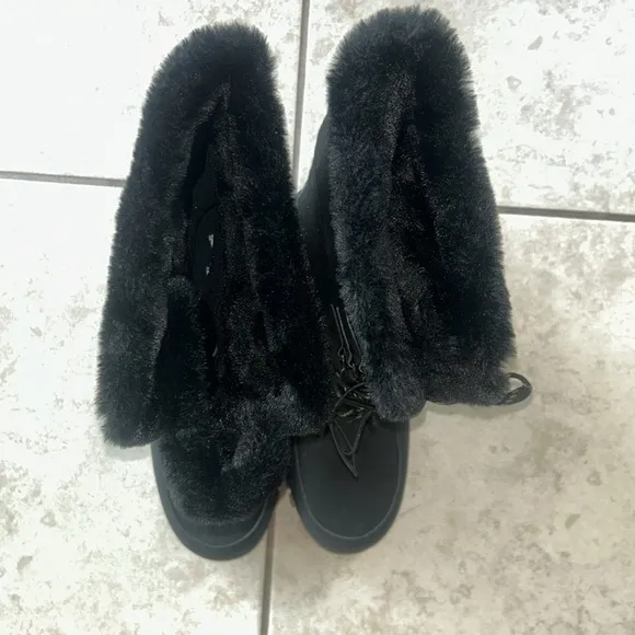 Universal Thread Warmest Faux Fur Winter Boots