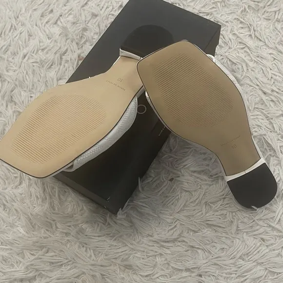 Valentino By Mario Valentino White Slide Sandals NWB&amp;T
