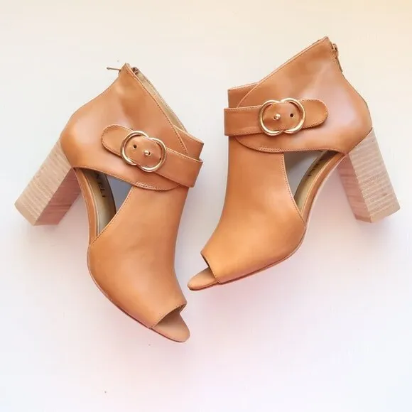 Vaneli Tan Leather Peep Toe Stacked Block Heel Bootie Shoes Ankle Boots Size 6