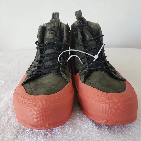 Vans MTE waterproof suede dark green insulated mens boots sneakers size 12