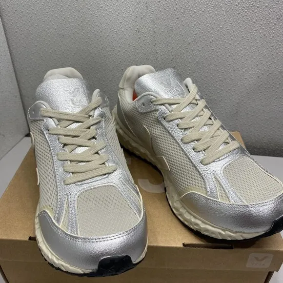 Veja Condor Royale Alveomesh Sneakers – Men’s Size 7 – Grey – Open Box