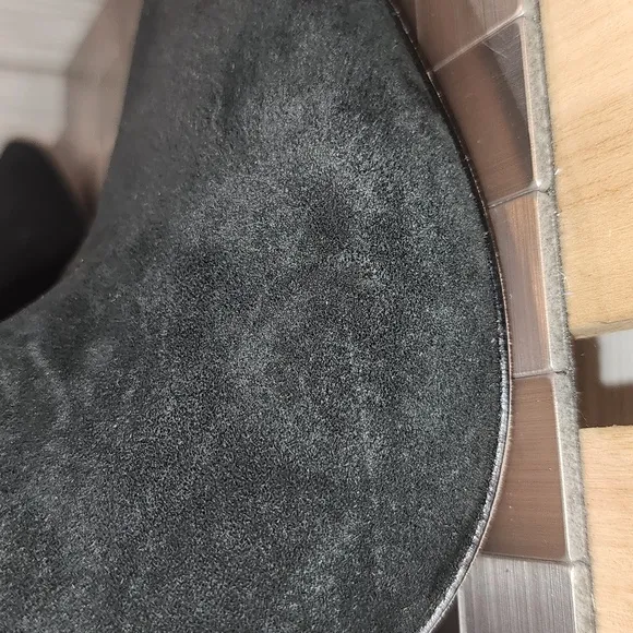 Veronica Beard Suede heel boots #428