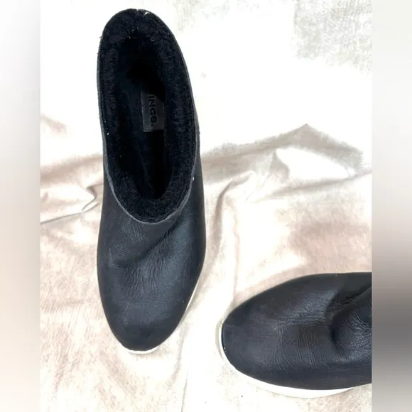 Vince Black Booties Casual Low-Top