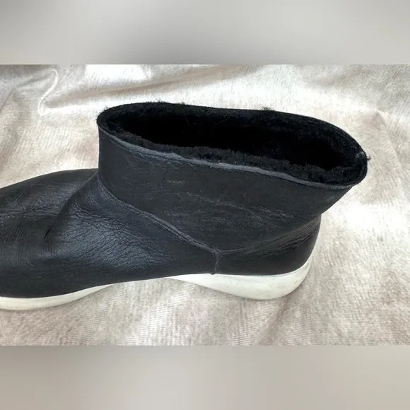 Vince Black Booties Casual Low-Top