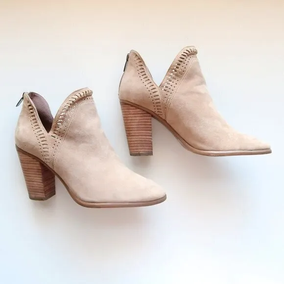 Vince Camuto Beige Suede Leather Block Heel Ankle Boots / Booties Size 9
