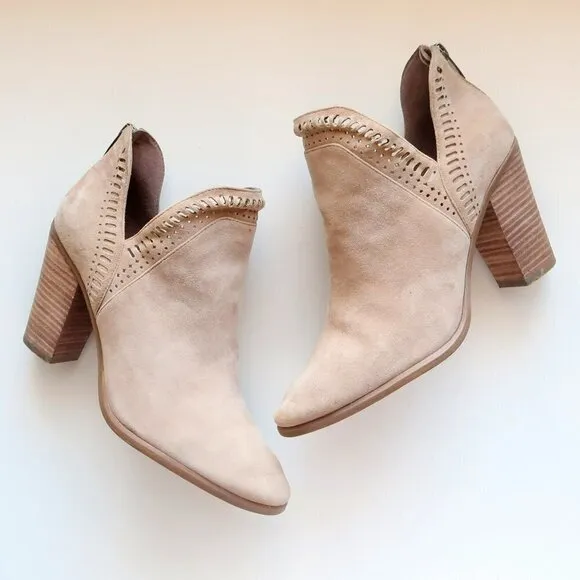 Vince Camuto Beige Suede Leather Block Heel Ankle Boots / Booties Size 9