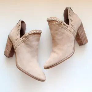 Vince Camuto Beige Suede Leather Block Heel Ankle Boots / Booties Size 9