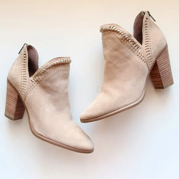 Vince Camuto Beige Suede Leather Block Heel Ankle Boots / Booties Size 9