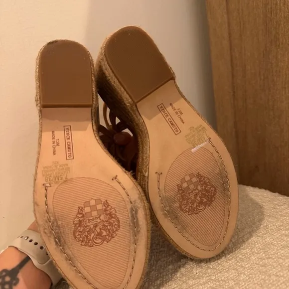 Vince Camuto Delyna