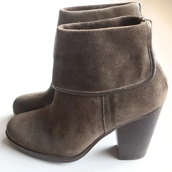 Vince Camuto Hamilton Green Suede Leather Block Heel Ankle Boots Booties 7.5