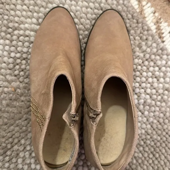 Vince Camuto Vionic Technology Footbed Sole Tan Suede Ankle Boots