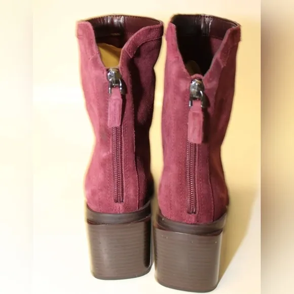 Vince Camuto Womens Size 7.5 M 38 Kortimy Red Suede Back Zip Heeled Ankle Boots