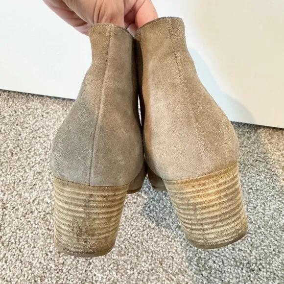 Vince Haider Suede Leather Rounded Toe Block Heel Booties Pull On Boots Size 8.5