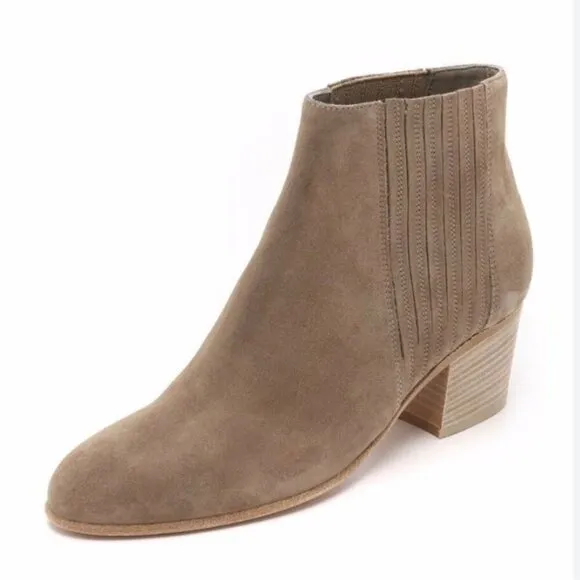 Vince Haider Suede Leather Rounded Toe Block Heel Booties Pull On Boots Size 8.5