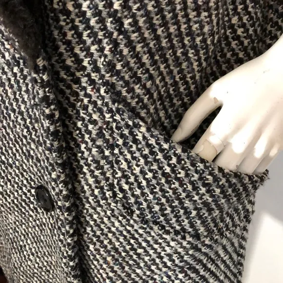 Vintage 1980s Young Gallery Short Sleeve Wool twill coat faux fur collar Small